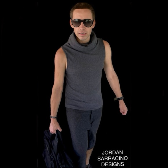 Jordan Sarracino Designs Gray Knit Vest - Picture 1 of 2